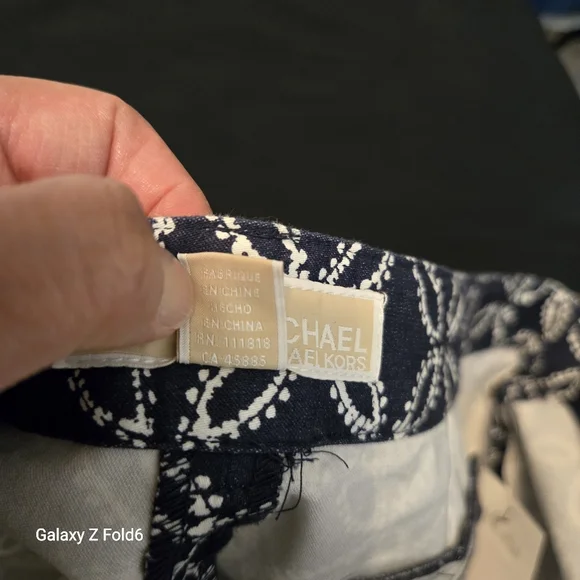 Michael Michael Kors Women’s Pants Size 12 Navy White Geometric Print Ankle Slim - Picture 6 of 7